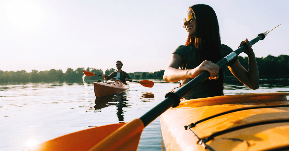 Sea kayaking along the Cape Town coastline 