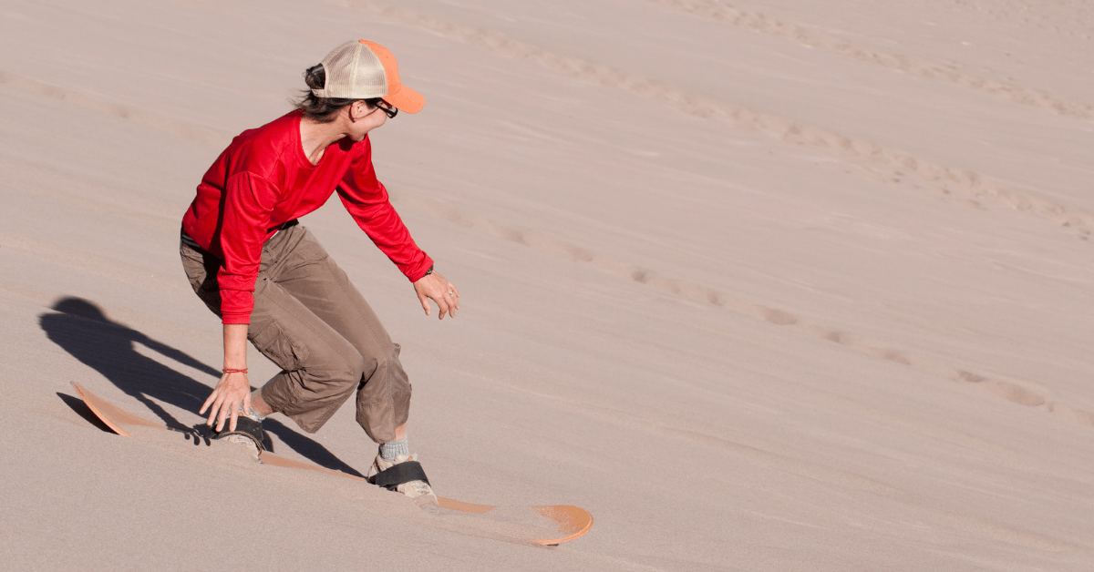 Sandboarding o the Atlantis Dunes